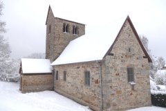 Kirche-im-Schneekleid
